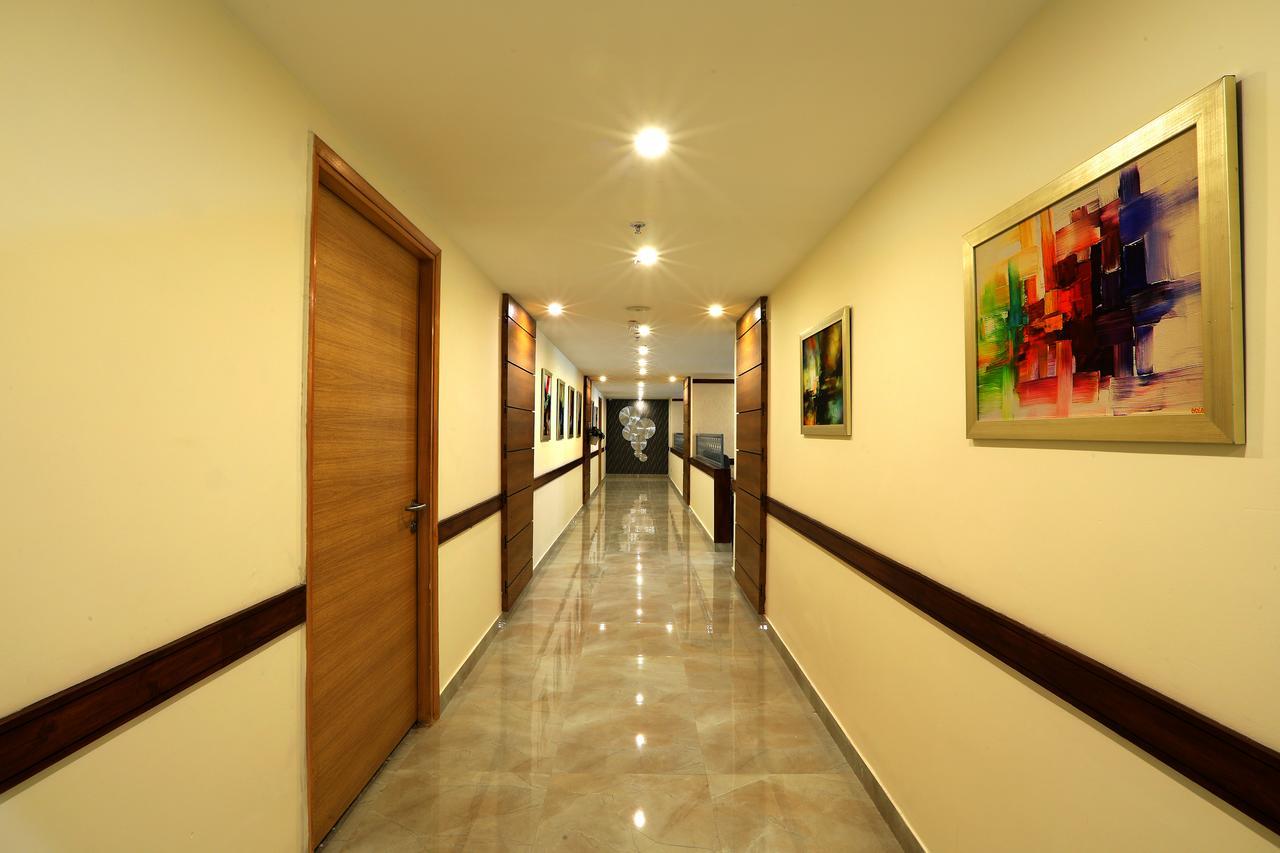 Starlit Suites Нимрана Экстерьер фото