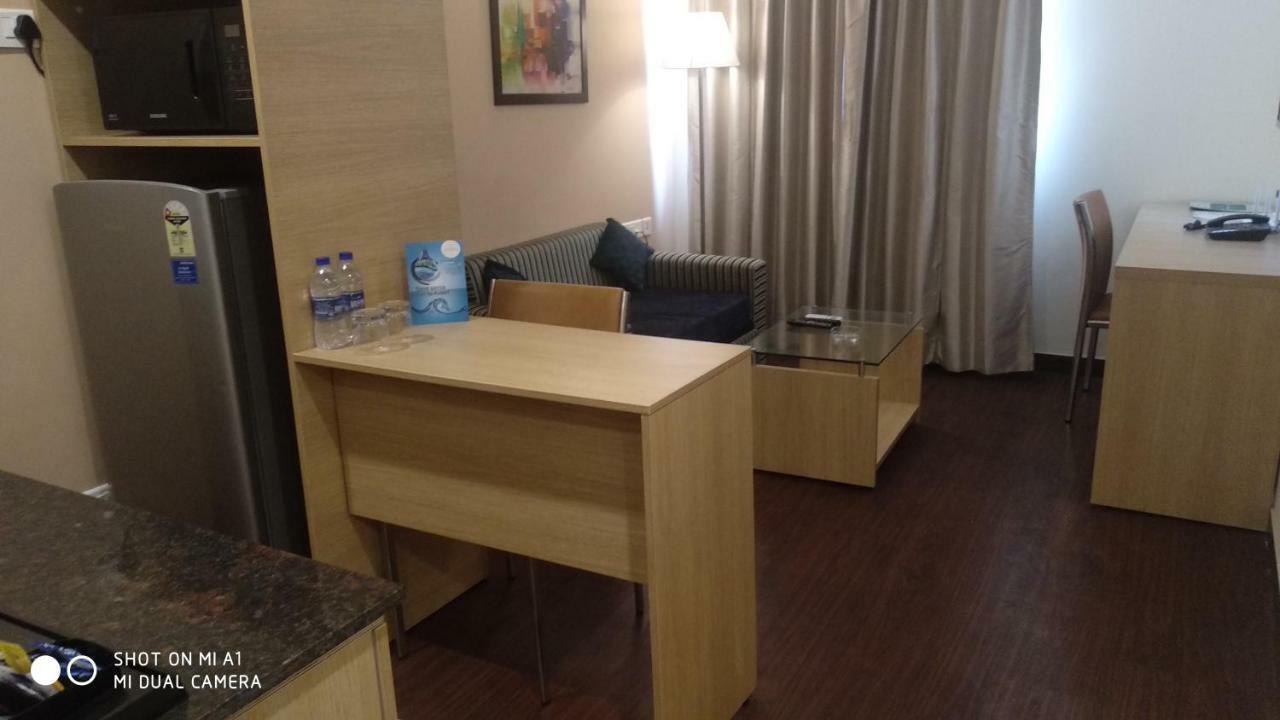 Starlit Suites Нимрана Экстерьер фото