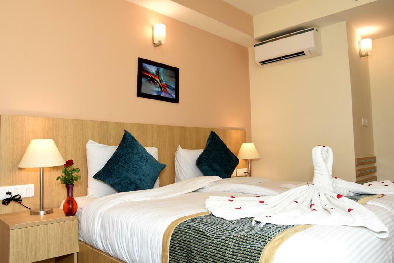 Starlit Suites Нимрана Экстерьер фото