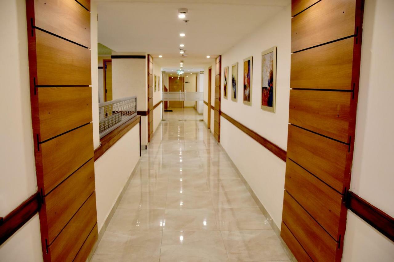 Starlit Suites Нимрана Экстерьер фото
